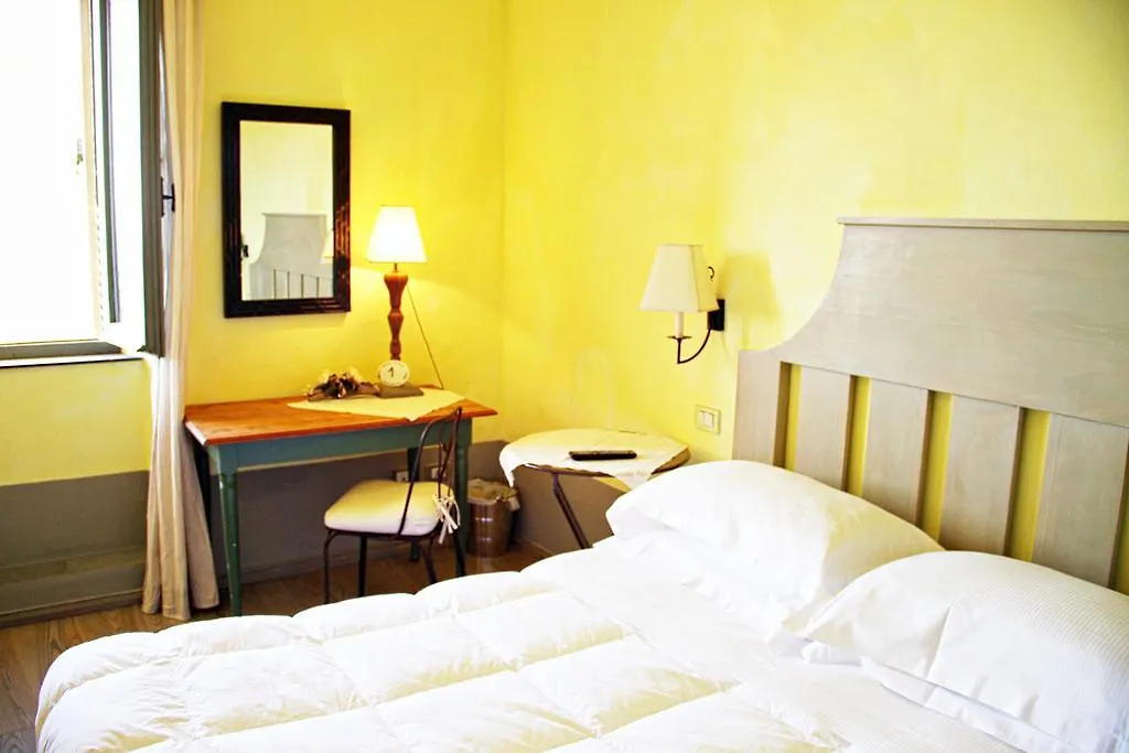 Locanda Delle Mura Anna De Croy Magliano in Toscana 0*,